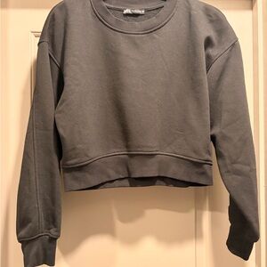 Zara Black Cropped Sweatshirt